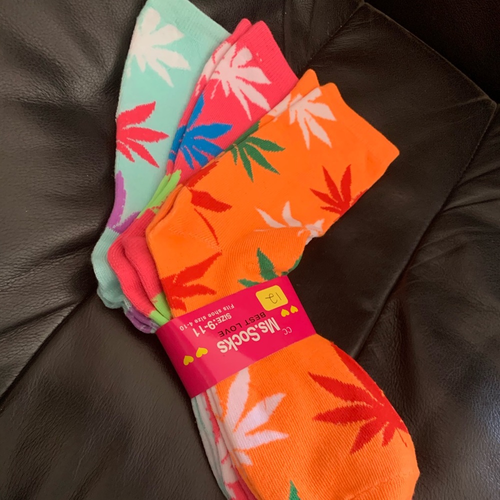 Weed socks